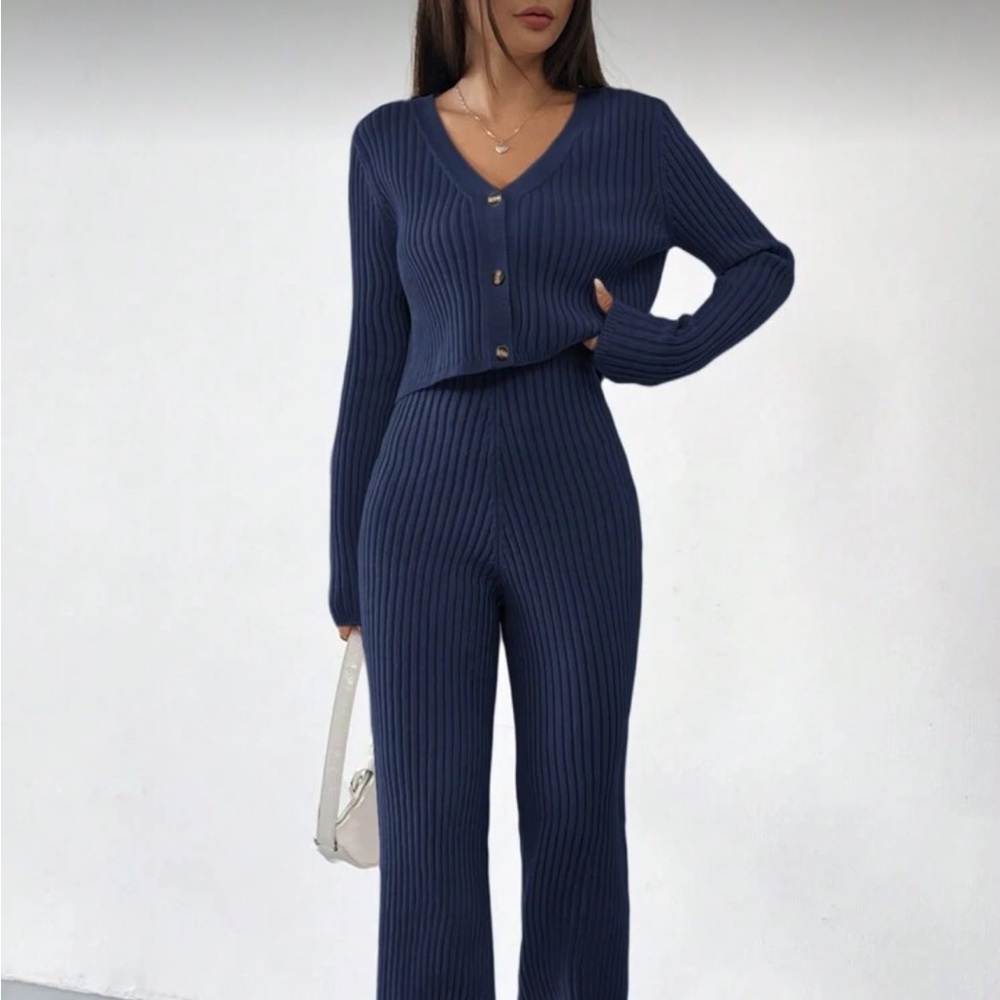 Navy Ribbed Knit Pants “great condition”